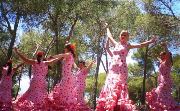 ea_Flamenca_Dancers